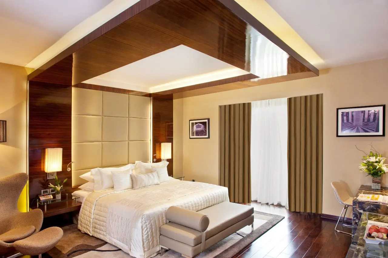 Radisson Blu Plaza Delhi Airport